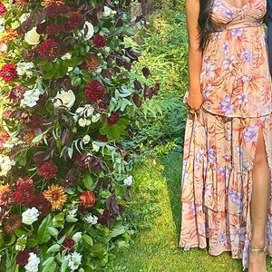 Chic Floral Maxi Dress with Slit